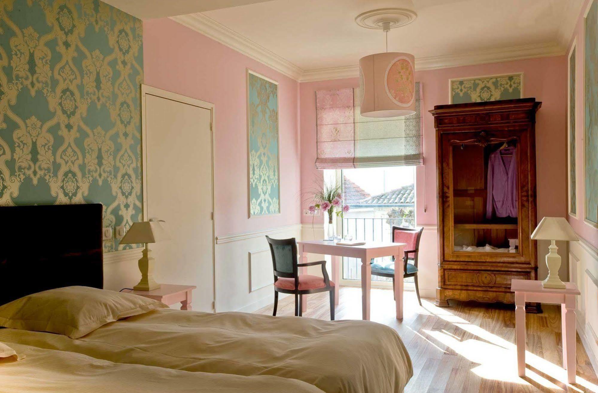 Frédéric Carrion Hôtel et Spa Viré Exterior foto